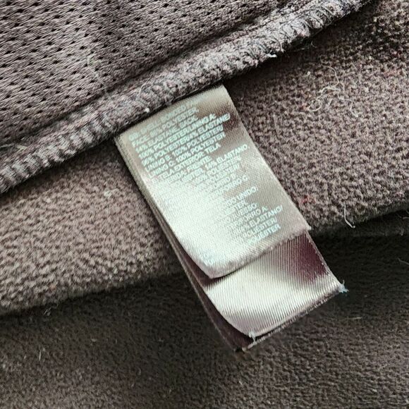 The North Face Men's Dark Black Performance Jacket - Picture 12 of 15